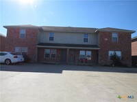 Building Photo - 3708 Malibu Ln