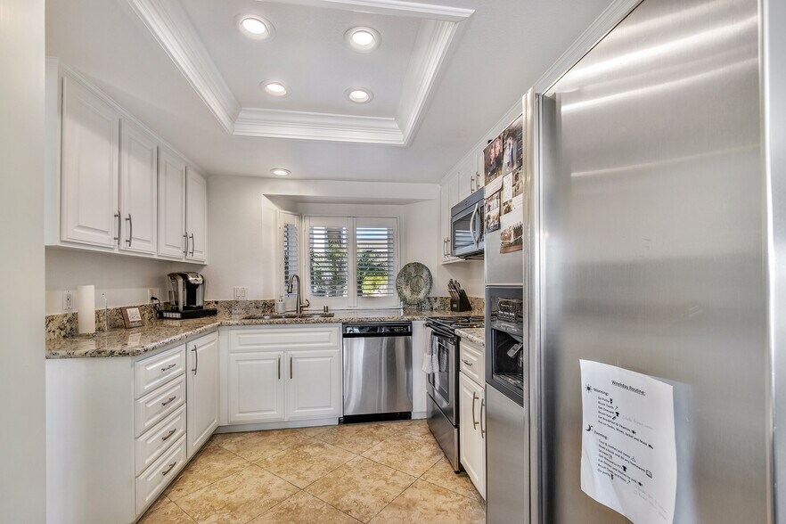 Building Photo - 385 Calle Borrego