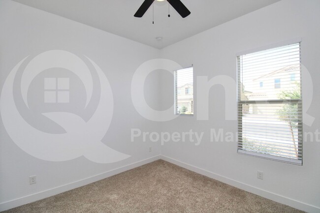 Building Photo - 3859 East Fiesta Flower Lane