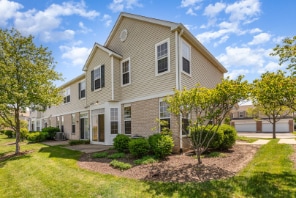 Building Photo - 593 Springbrook Trl N
