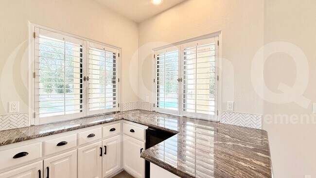 Building Photo - 10188 E Cortez Dr