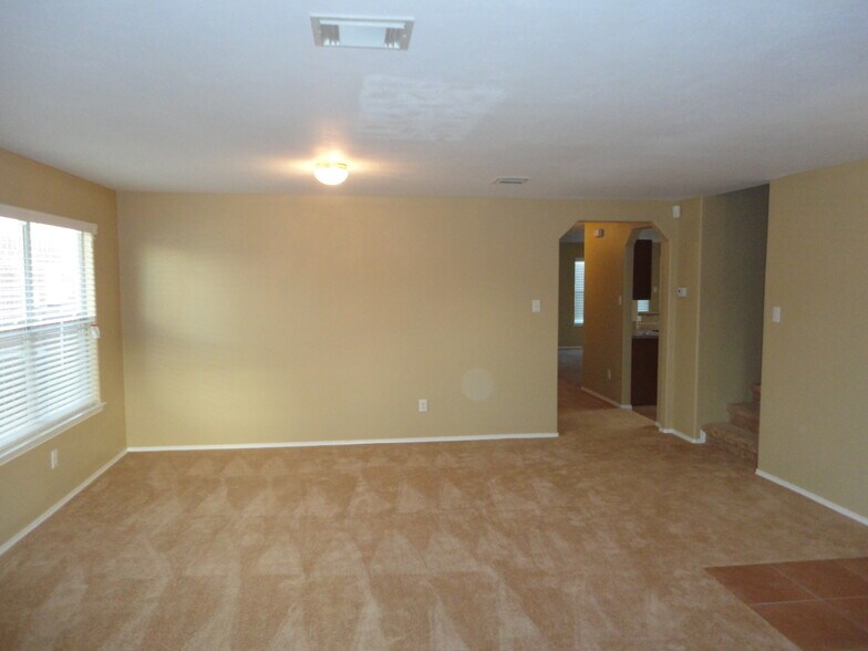 Building Photo - 21406 Sunrise Brook Ln