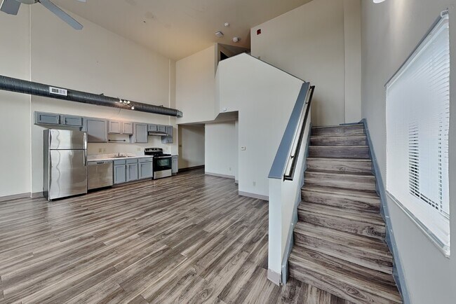 Building Photo - 200 Stanton Ave