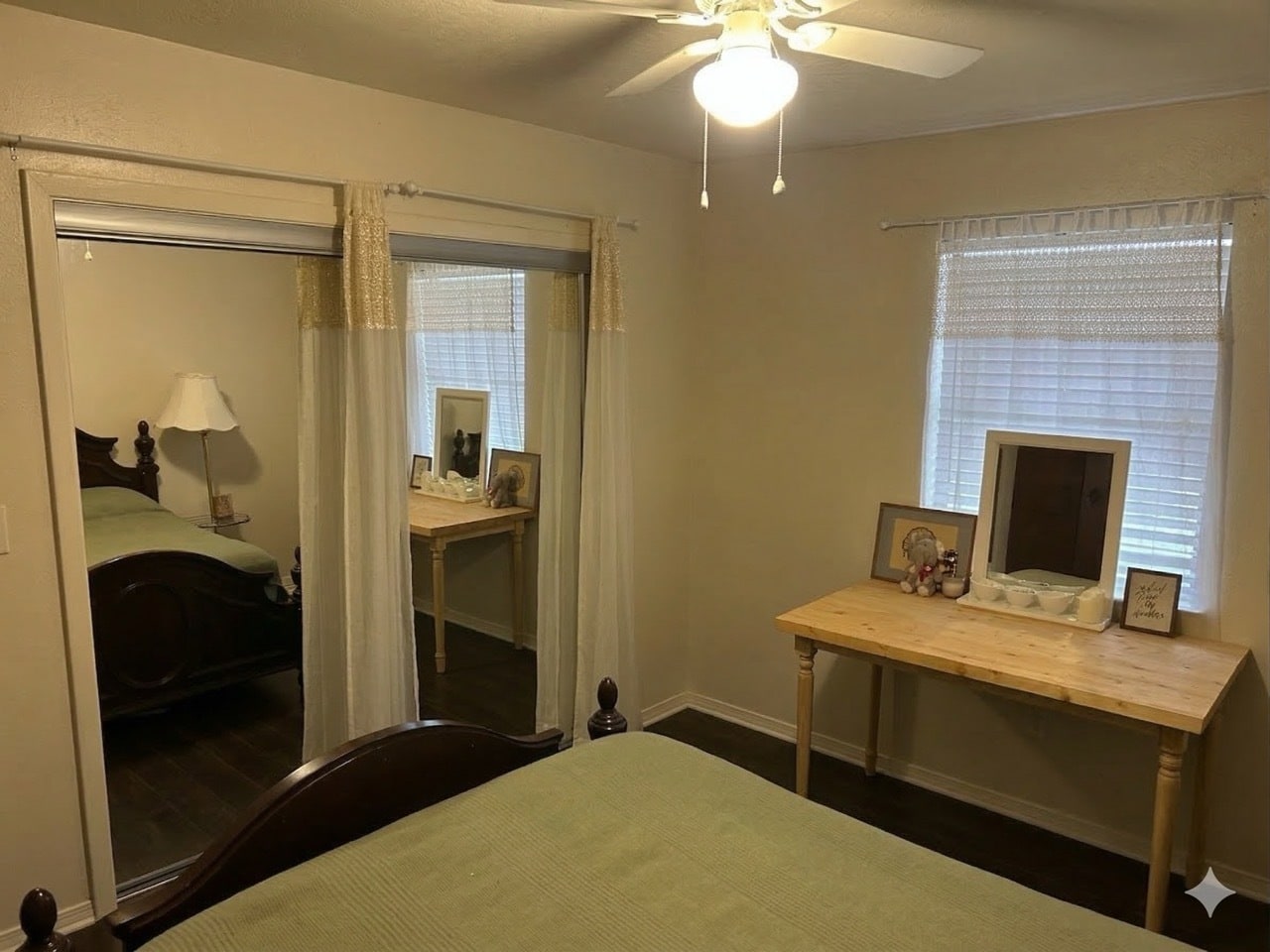 bedroom 1 - master - 702 Cross Timbers Dr