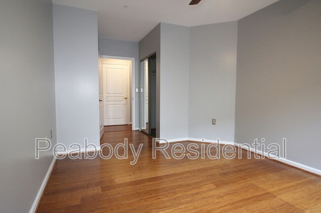 Building Photo - 12913 Alton Square