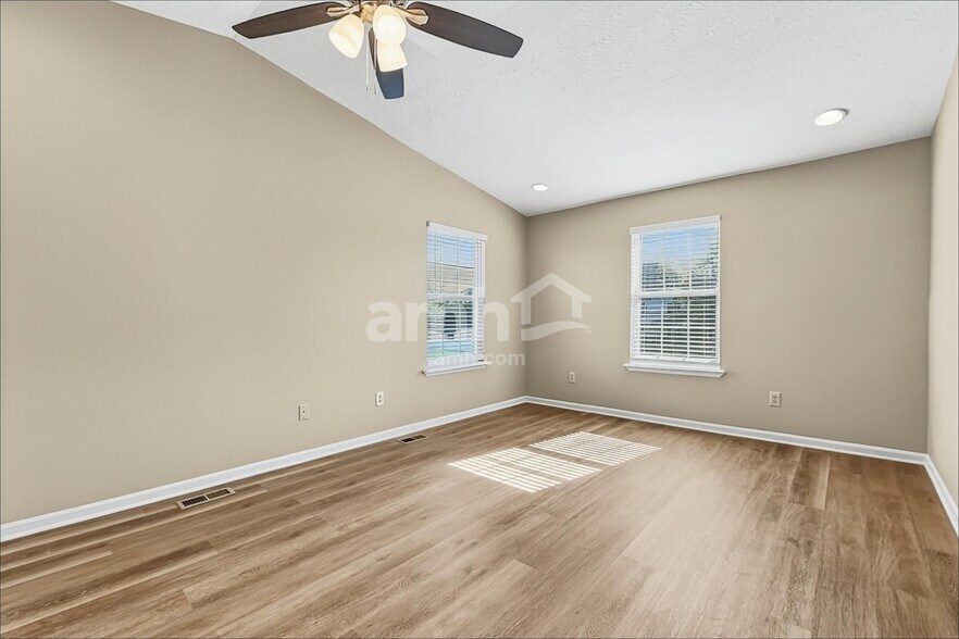Building Photo - 5079 Rockdale Rd