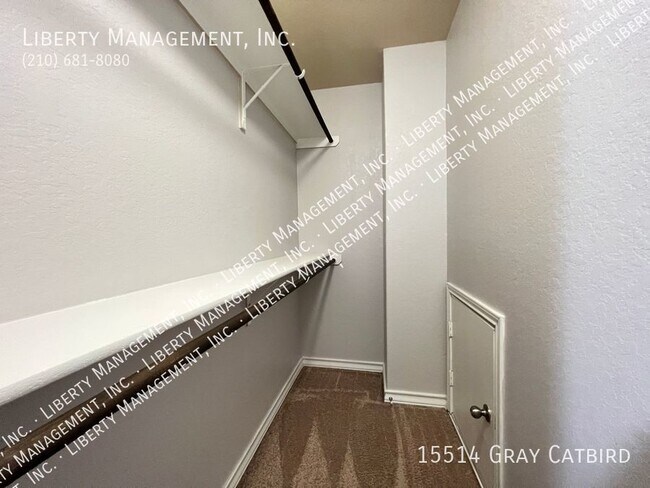 Building Photo - 5 Bedroom, 2.5 Bath Home in Redbird Ranch