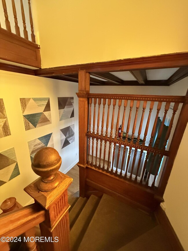 Building Photo - 84 McLaren St