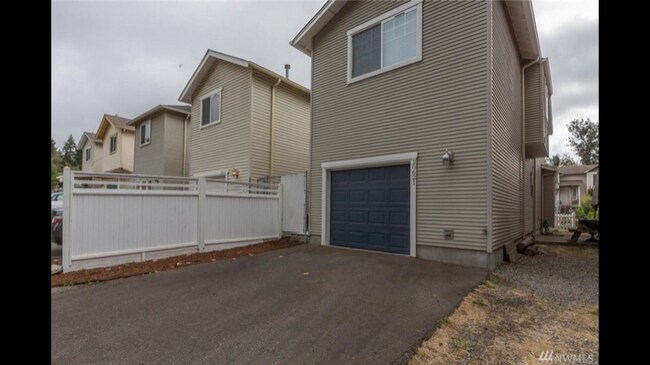 Building Photo - 20621 12th Ave S