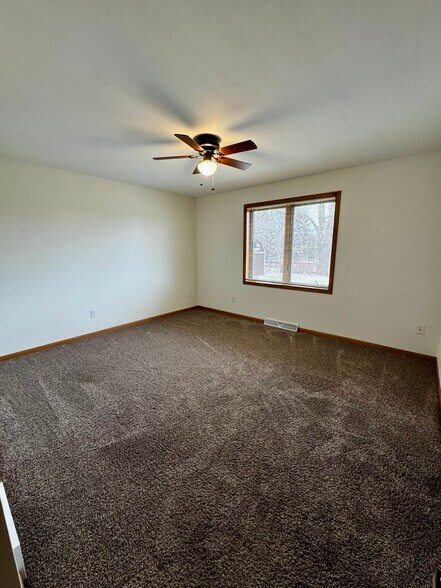 Master Bedroom - 3719 S Berryfield Ln