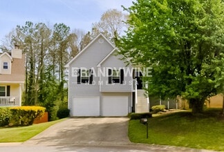 Building Photo - 2757 Sanibel Ln SE
