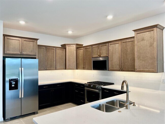 Building Photo - 7836 SW 55th Ln