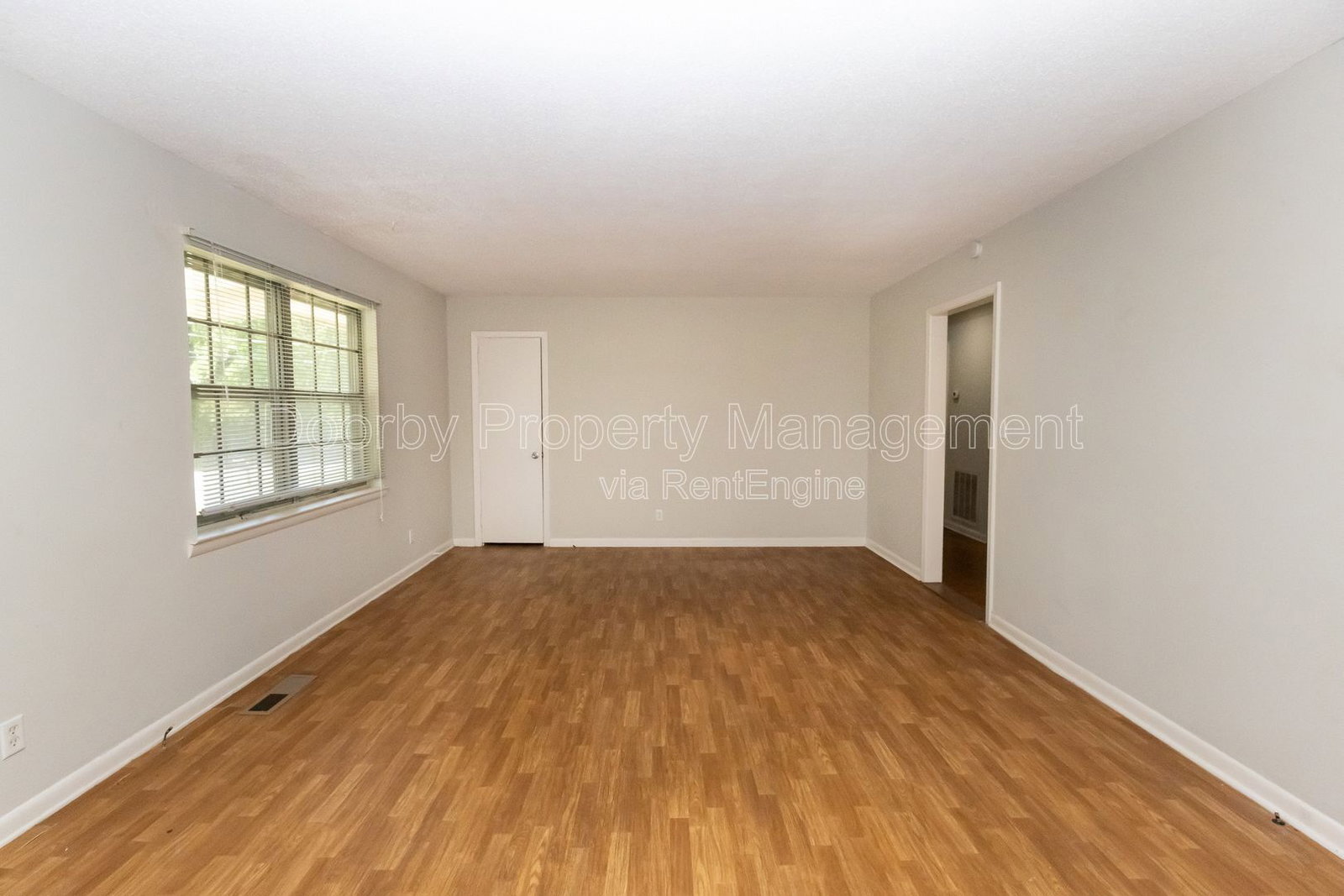Building Photo - 3907 Kingsbridge Rd