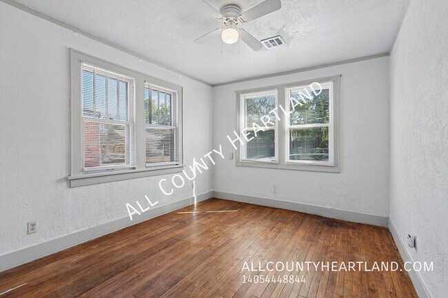 Building Photo - 1116 NW 29th St