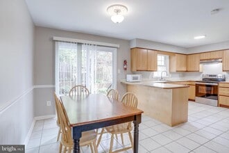 Building Photo - 4685 Forestdale Dr