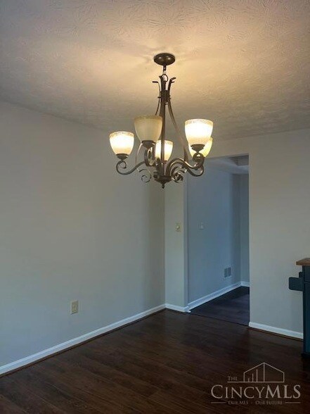 Building Photo - 8059 Hetz Dr