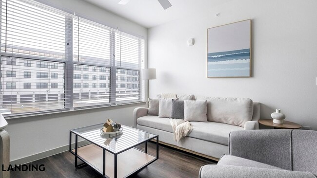 Building Photo - 91 Jensen Dr