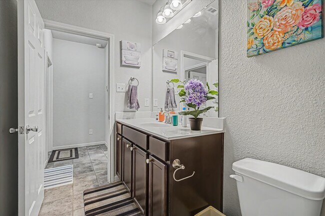 Building Photo - 16534 Twinwalker Drive