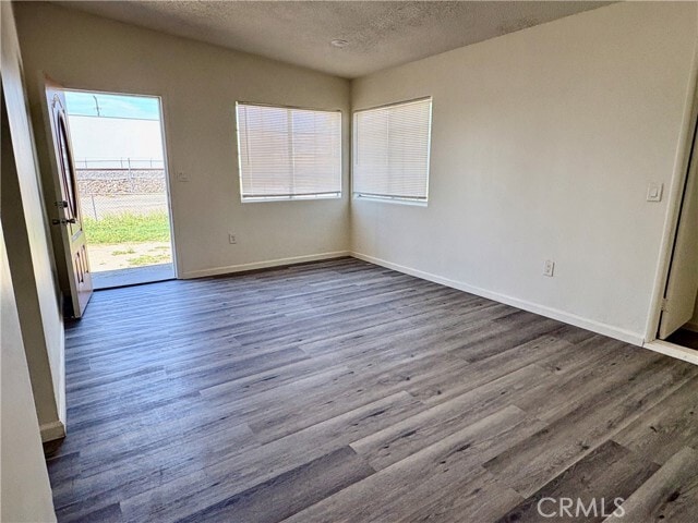 Building Photo - 134 E Cluster St