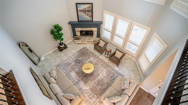 Building Photo - 6067 Chippewa Trail