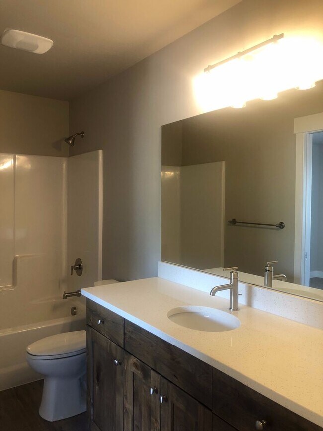 Building Photo - 20136 Reed Ln