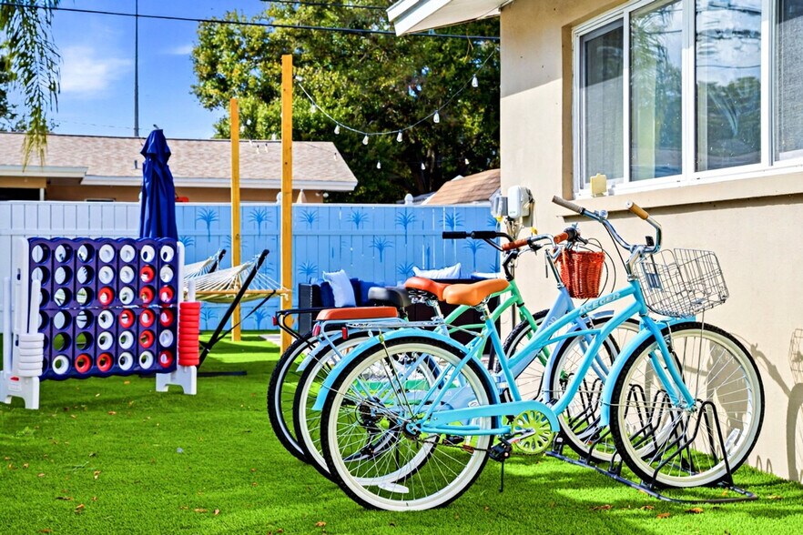 Building Photo - 1132 Gershwin Dr