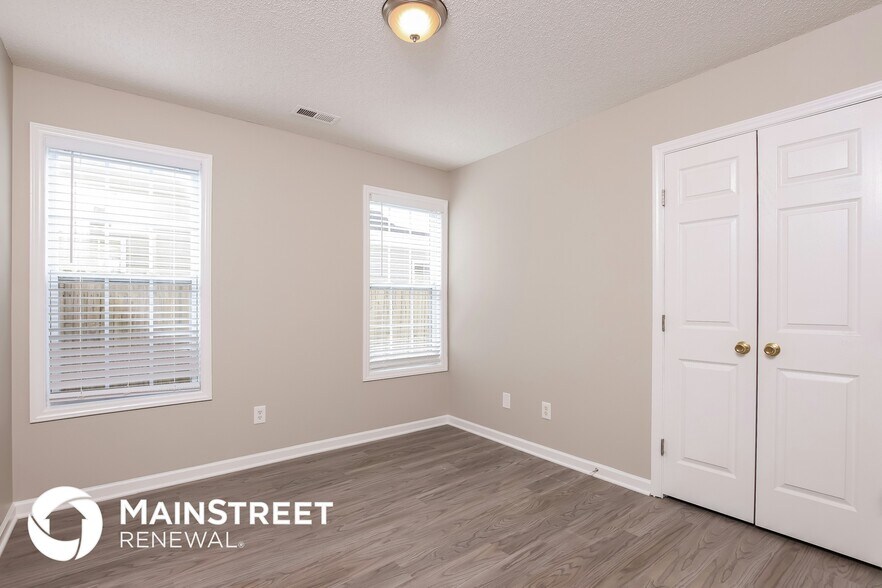 Building Photo - 5113 Limewood St