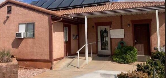 Building Photo - 1225 N Dixie Downs Rd