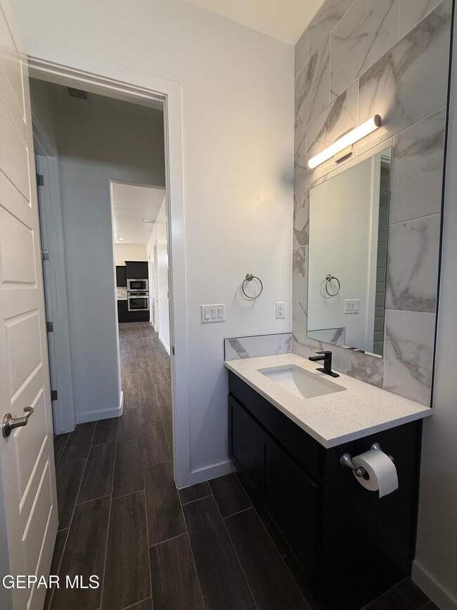 Building Photo - 13389 Carterton Ave