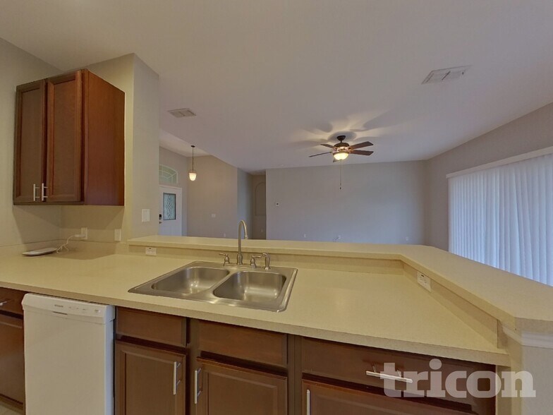 Building Photo - 3808 Swallowtail Ln