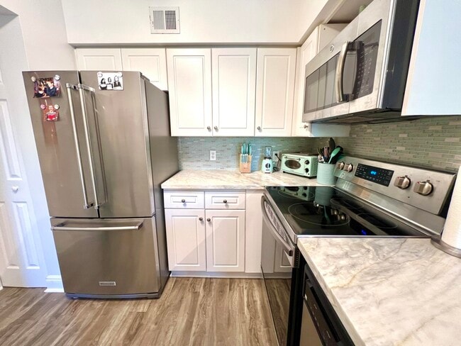 Building Photo - 3307 Tuscany Way