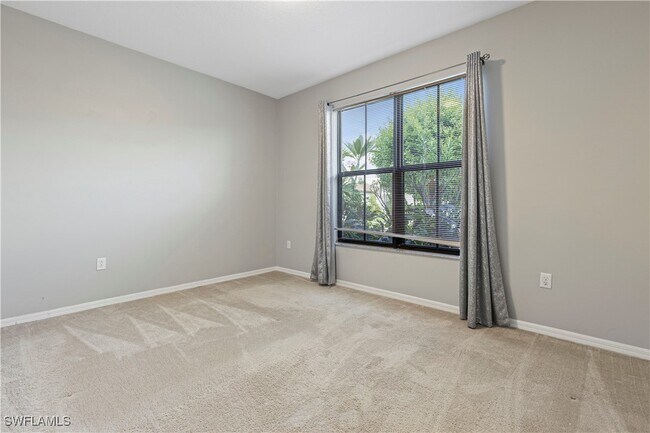 Building Photo - 8976 Madrid Cir