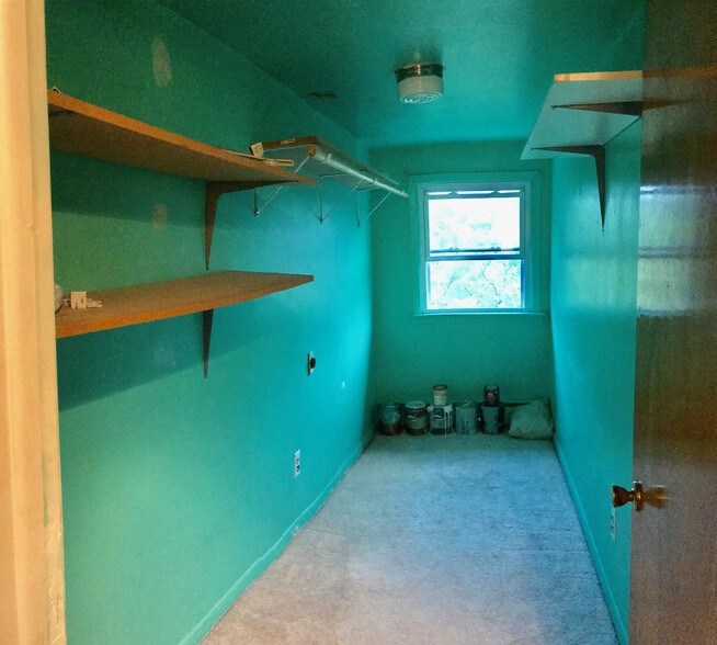 Storage room - 41 Reilly Ct