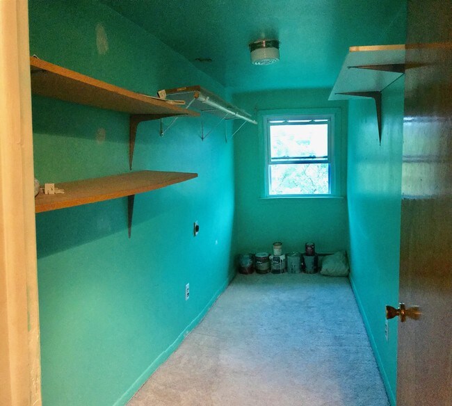 Storage room - 41 Reilly Ct