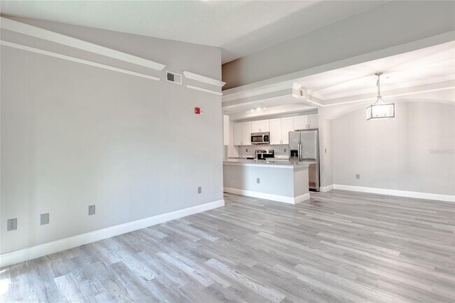 Building Photo - 12012 Villanova Dr