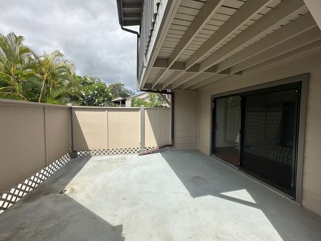 Building Photo - 45-995-995 Wailele Rd