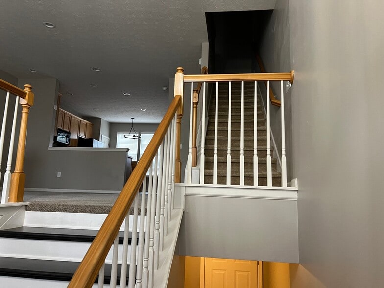 Building Photo - 13833 Willesden Cir