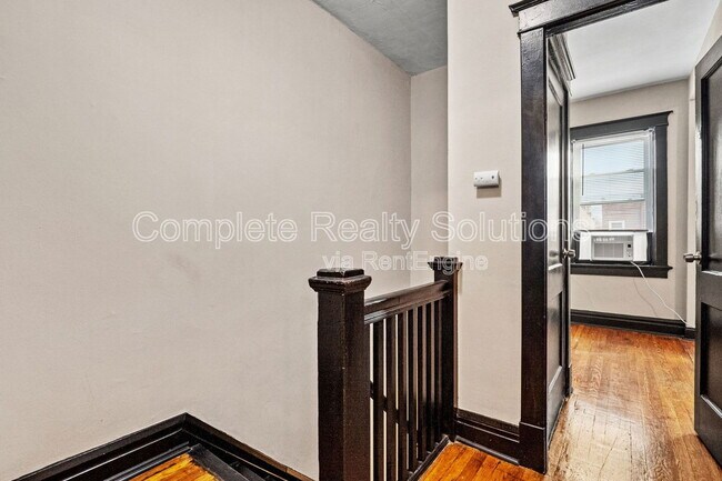 Building Photo - 3001 S Compton Ave