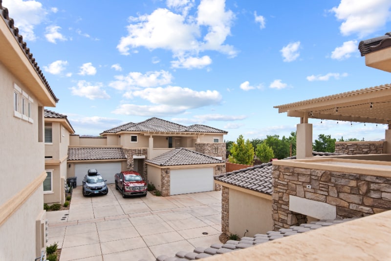 Building Photo - 140 W Center St