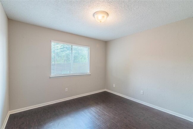 Building Photo - 6722 Loch Bruceray Dr