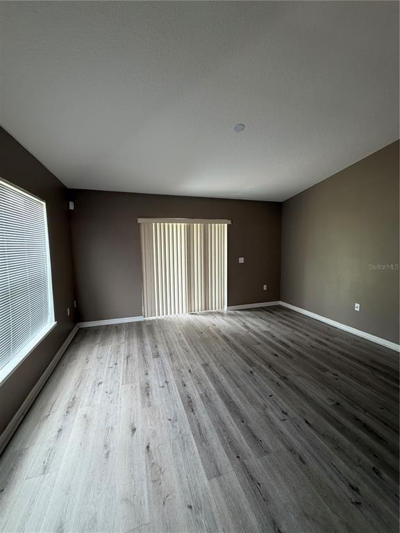 Building Photo - 5539 Sycamore Canyon Dr