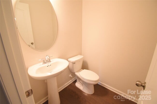 Building Photo - 12120 Ardrey Park Dr