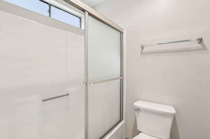 Building Photo - 725 E Providencia Ave