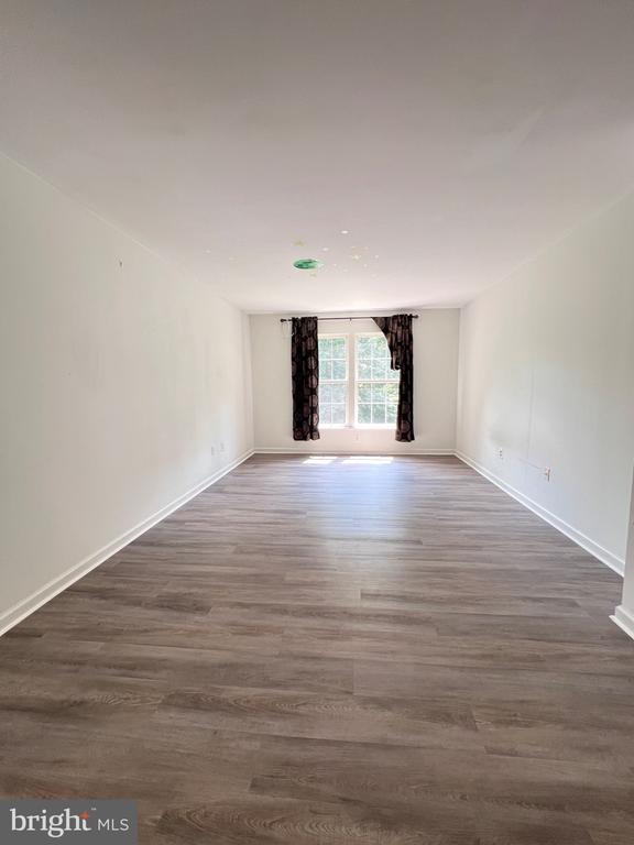 Building Photo - 10 Jolie Ct