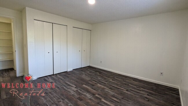 Building Photo - Bryant - 1324A/1324B