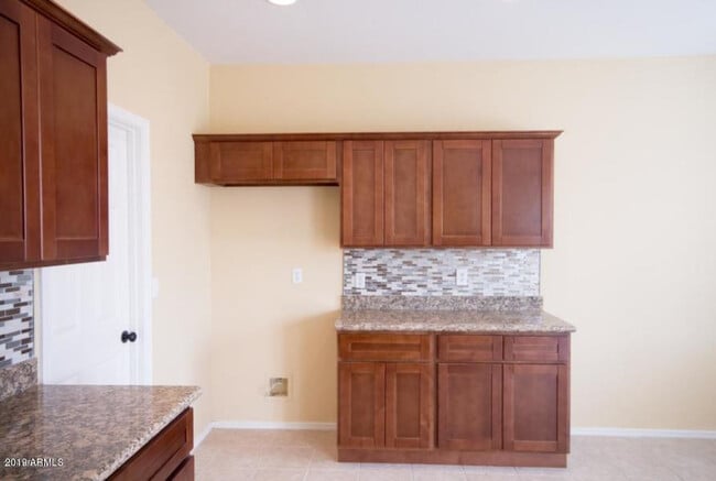 Building Photo - Gorgeous 4 Bed Laveen home in reputed Trailside Point community ++ WALK TO SCHOOL !!