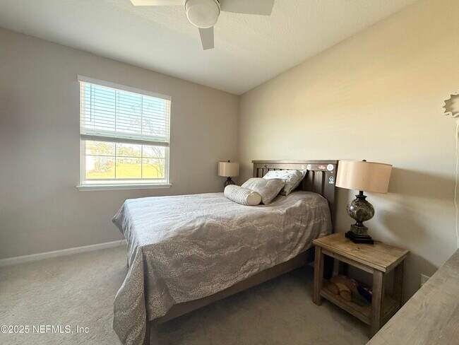 Building Photo - 141 Ren Wy