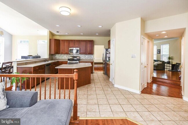Building Photo - 13003 Belle Meade Trace