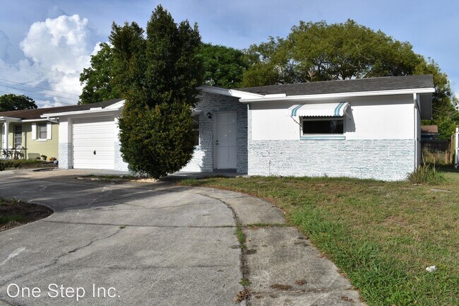 Building Photo - 2 br, 1.5 bath House - 10930 Norwood Av
