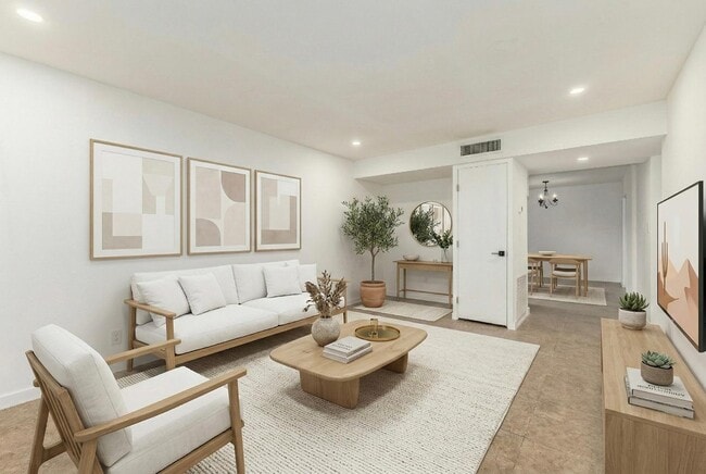 Building Photo - 6935 E 4th St